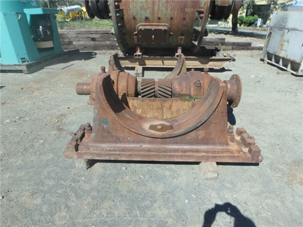 Canadian Allis Chalmers 9' X 7' (2.7m X 2m) Ball Mill, 400 Hp)